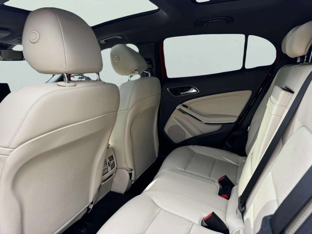 Used 2020 Mercedes-Benz GLA 250 image 38