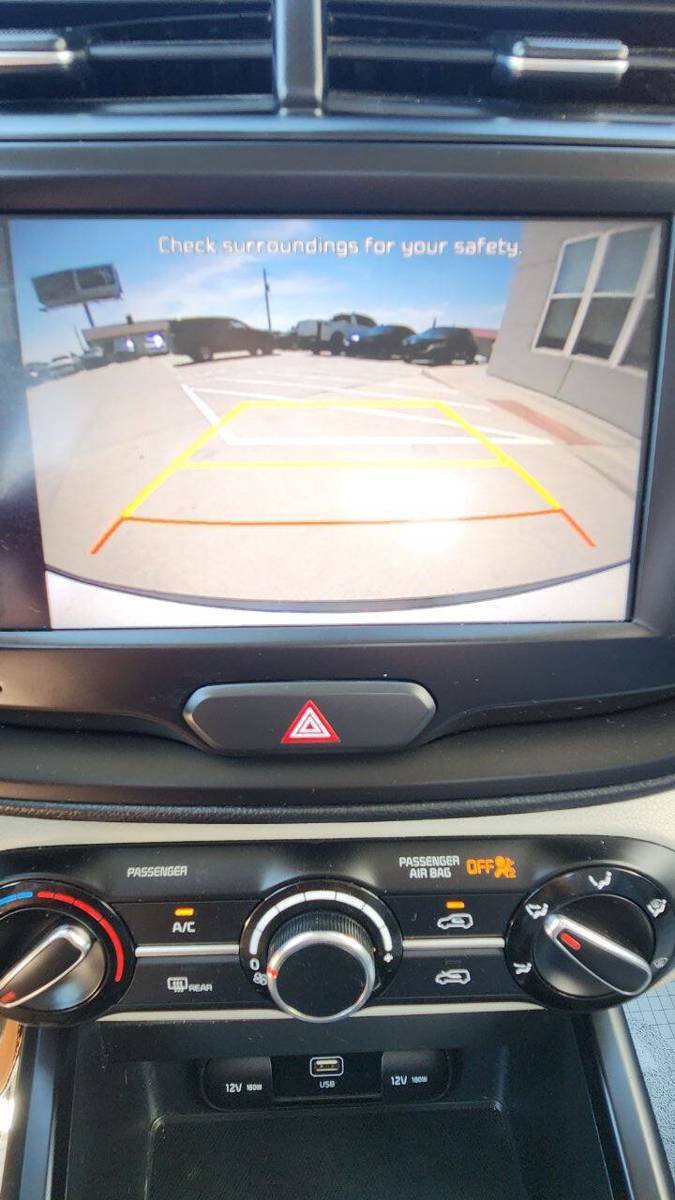 Used 2023 Kia Soul LX w/ LX Technology Package FWD image 13