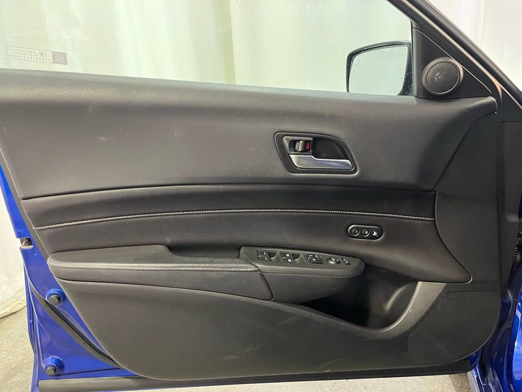 Used 2020 Acura ILX Technology & A-Spec Packages image 9