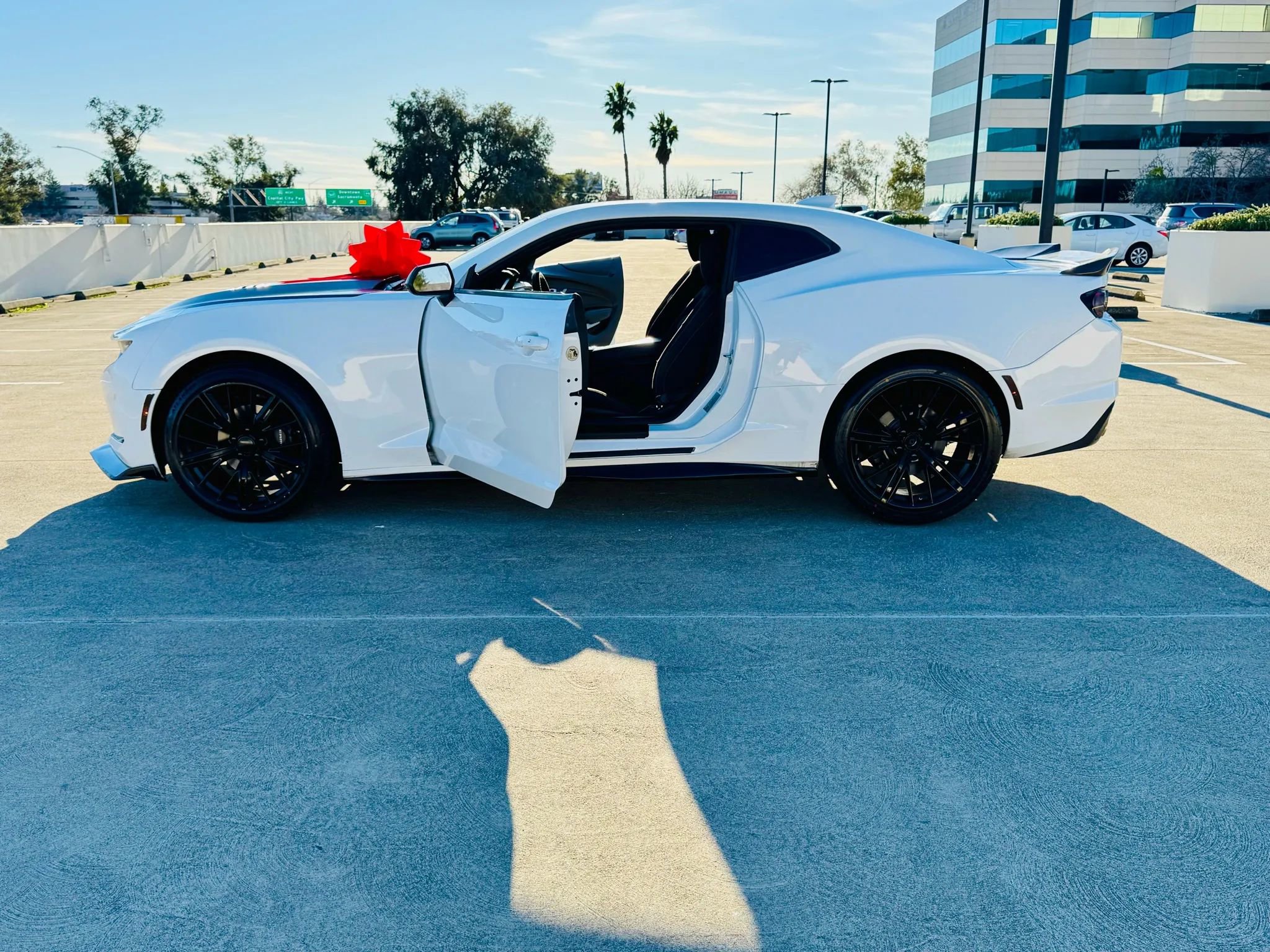 Used 2020 Chevrolet Camaro LT image 35