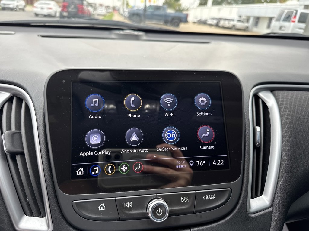 Used 2025 Chevrolet Malibu LT image 6