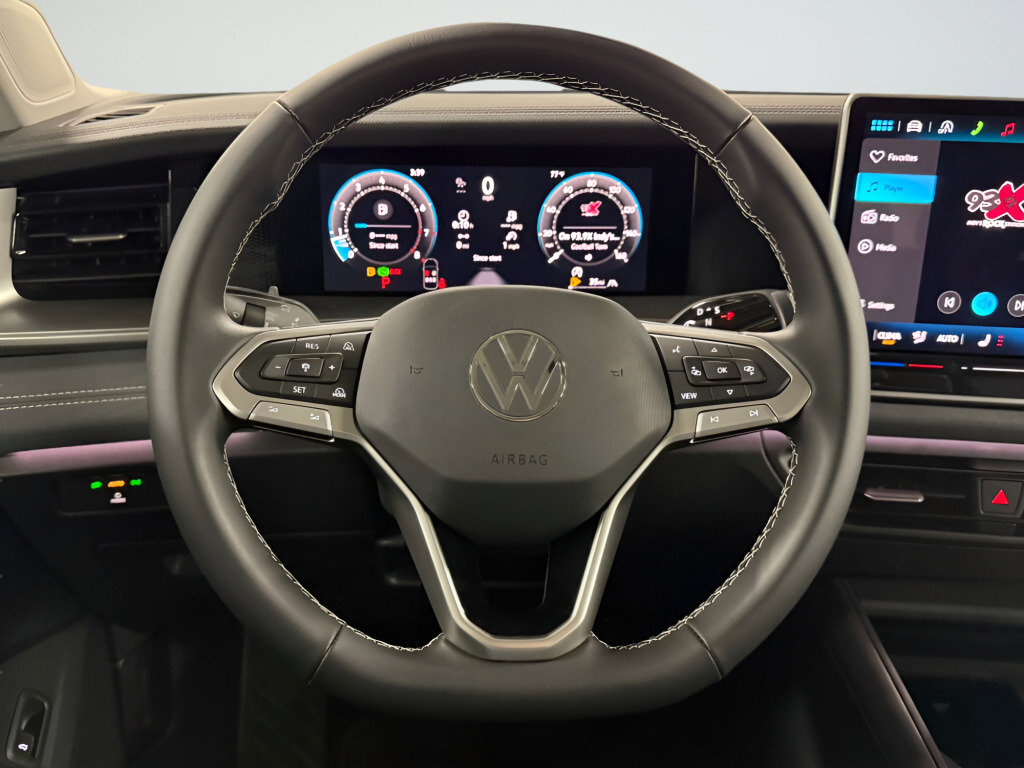 New 2026 Volkswagen Tiguan SE AWD/4WD image 11