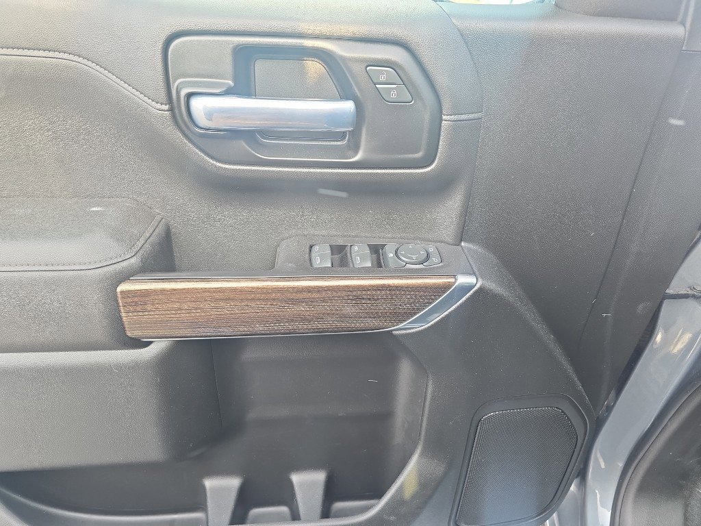 Used 2021 Chevrolet Silverado 1500 LT w/ Convenience Package II image 19