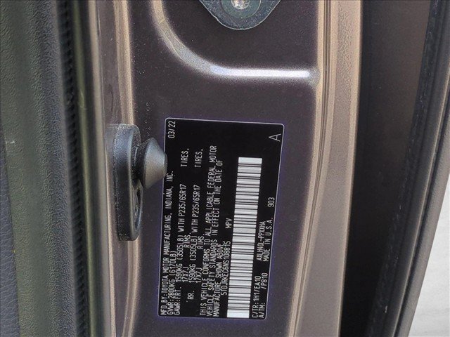 Used 2022 Toyota Sienna XLE w/ XLE Plus Package FWD image 29