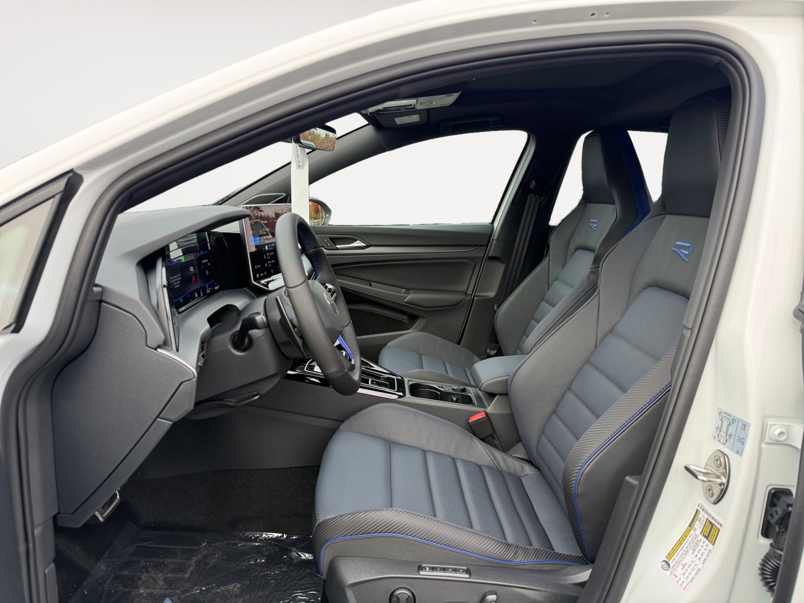 New 2026 Volkswagen Golf image 10