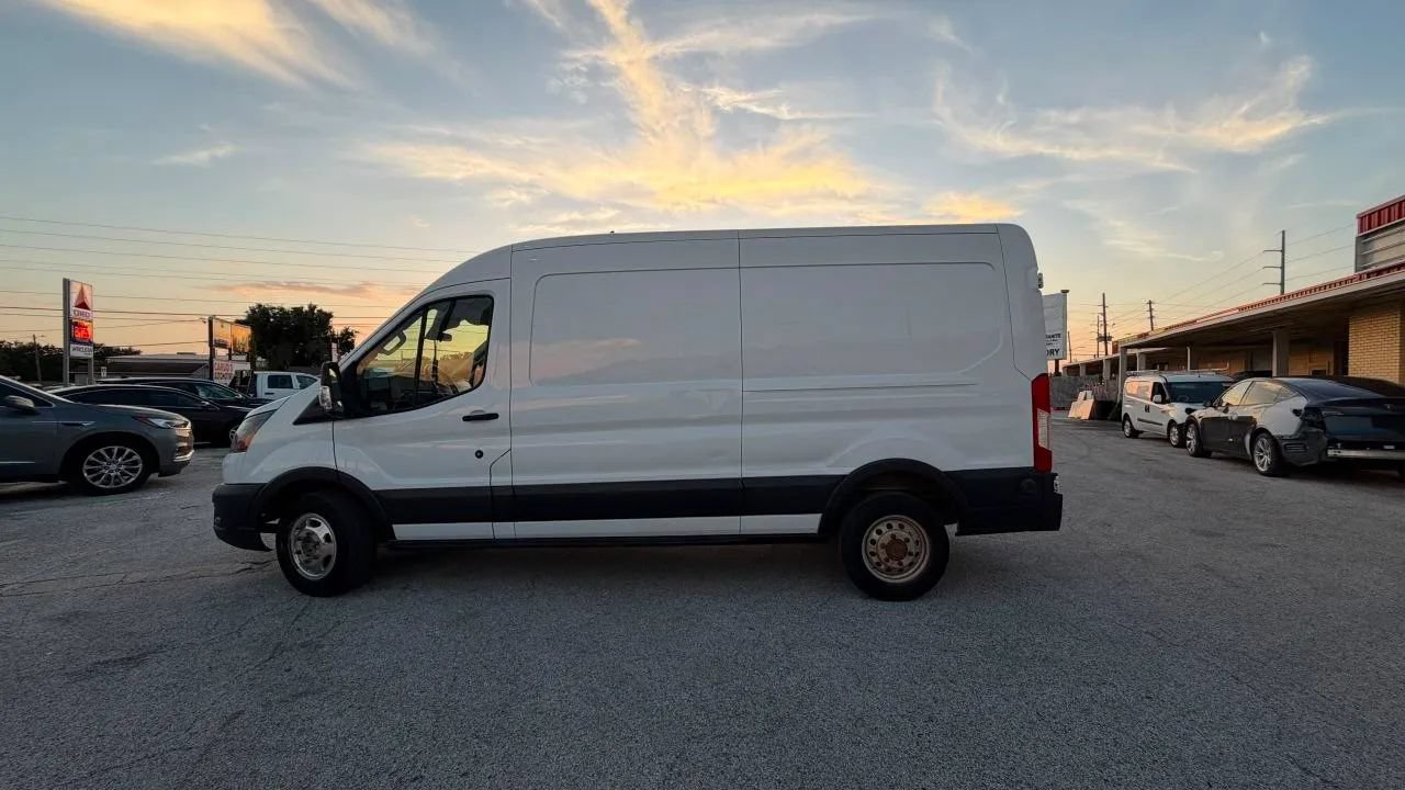 Used 2020 Ford Transit 250 Medium Roof AWD w/ Load Area Protection Package image 10