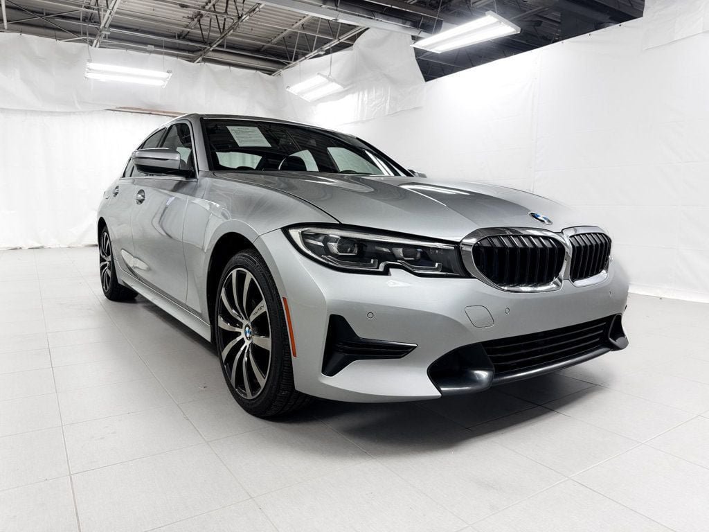 Used 2019 BMW 330i xDrive Sedan w/ Convenience Package AWD/4WD image 7