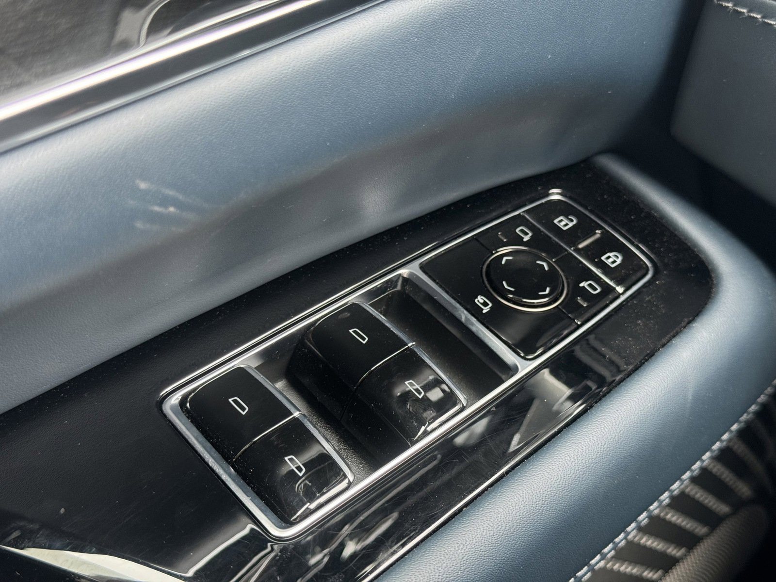 New 2025 Cadillac Escalade IQ Sport 2 image 33