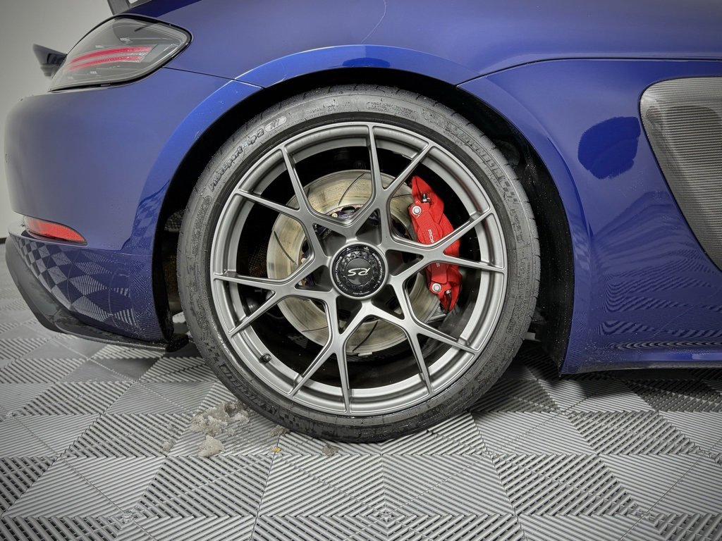 Used 2024 Porsche 718 Cayman GT4 RS image 18