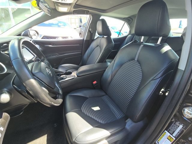Used 2019 Toyota Camry SE FWD image 10