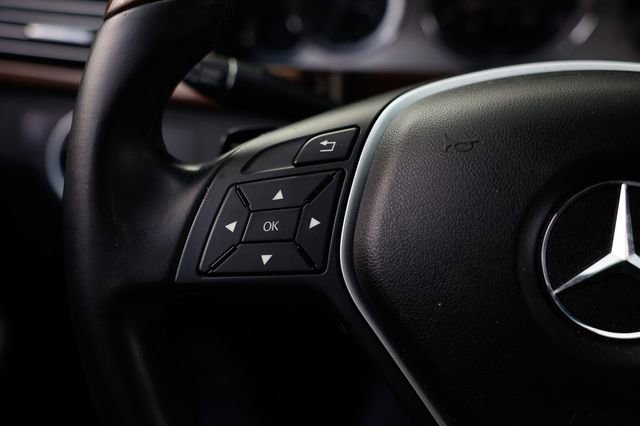 Used 2013 Mercedes-Benz E 350 4MATIC Wagon image 31