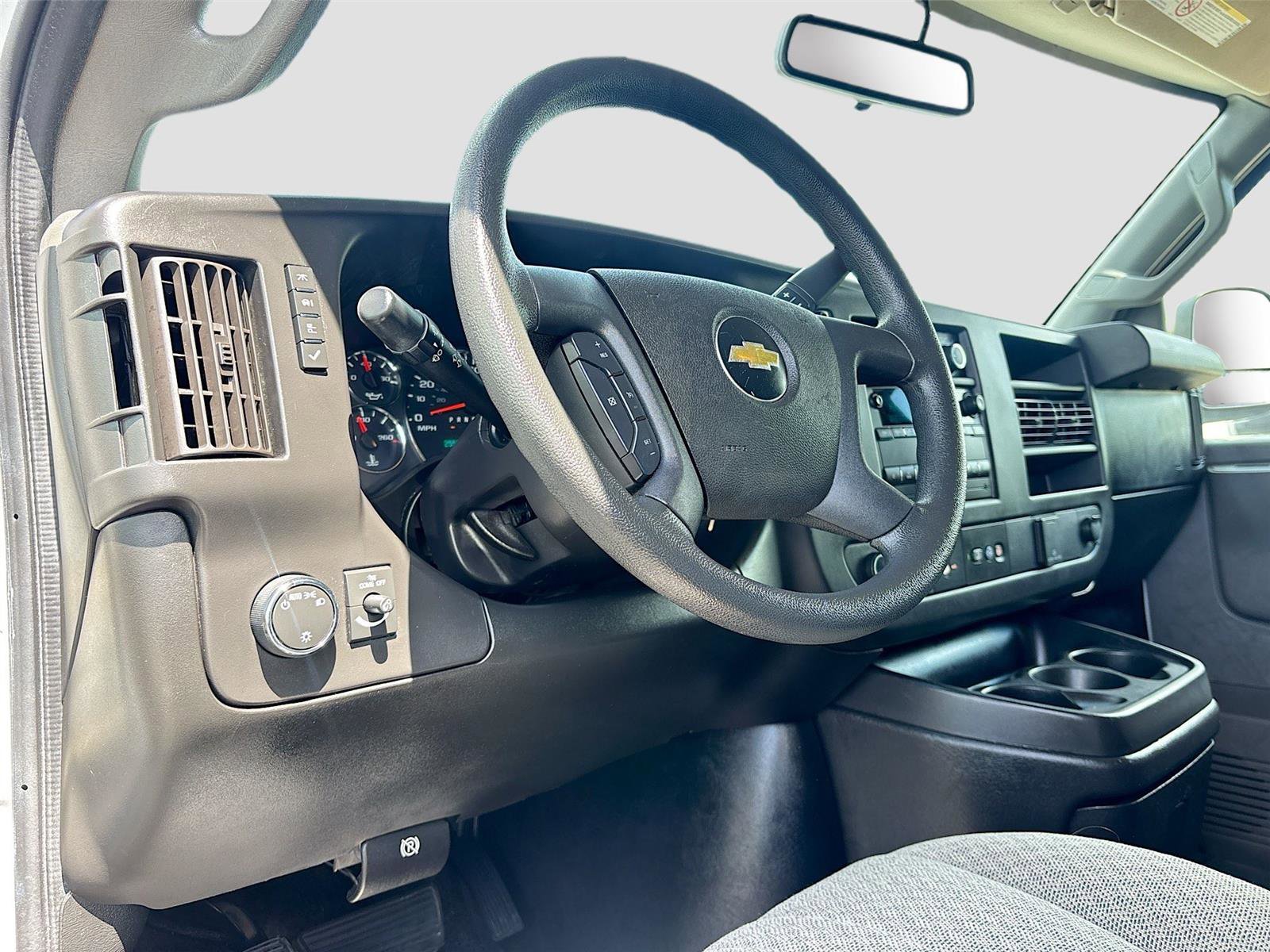 Used 2018 Chevrolet Express 3500 LT w/ LT Preferred Equipment Group image 9