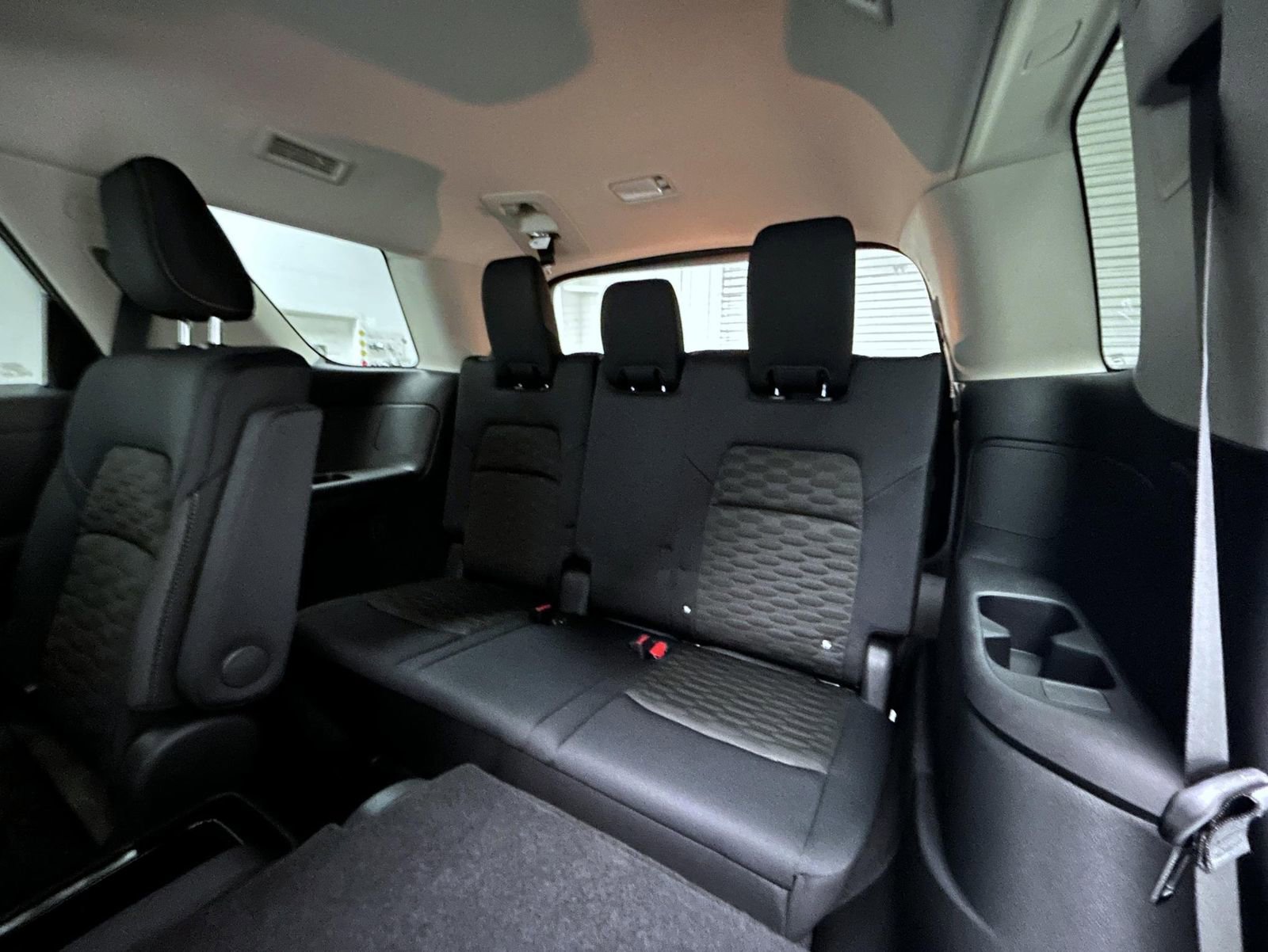 New 2025 Nissan Pathfinder SV w/ SV Premium Package image 12