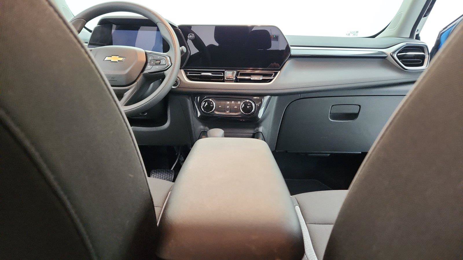 Used 2025 Chevrolet TrailBlazer LT FWD image 22