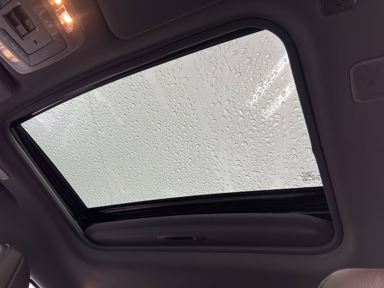 Used 2024 Toyota Sienna Platinum image 12