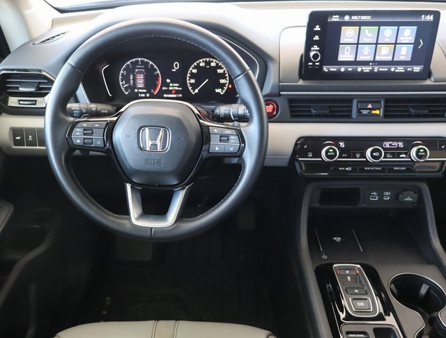 Used 2025 Honda Pilot EX-L image 22