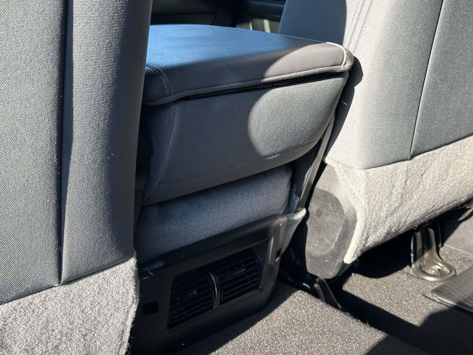 Used 2018 RAM 1500 Express w/ Express Value Package AWD/4WD image 25