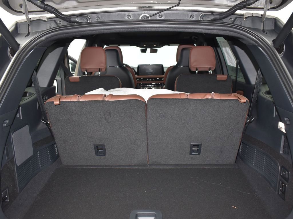 New 2025 Lincoln Aviator Reserve w/ Equipment Group 201A image 15