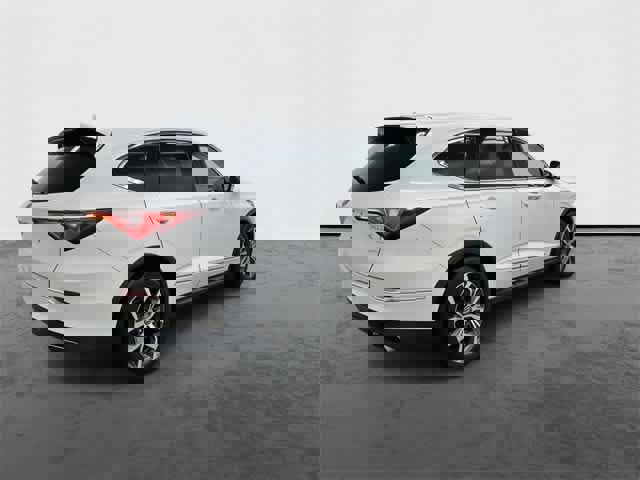 Used 2024 Acura MDX FWD w/ Technology Package image 4