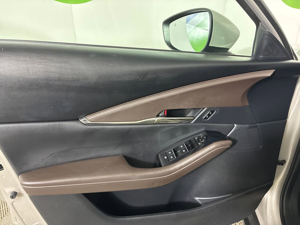 Used 2022 MAZDA CX-30 AWD 2.5 S w/ Premium Package image 14