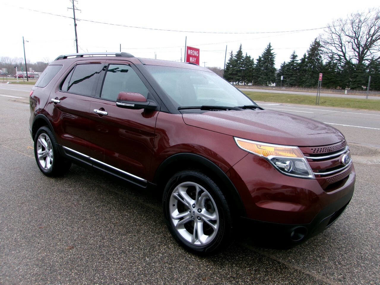 Used 2015 Ford Explorer Limited image 3