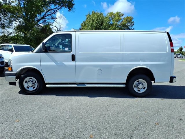 Used 2023 Chevrolet Express 2500 w/ Driver Convenience Package image 8