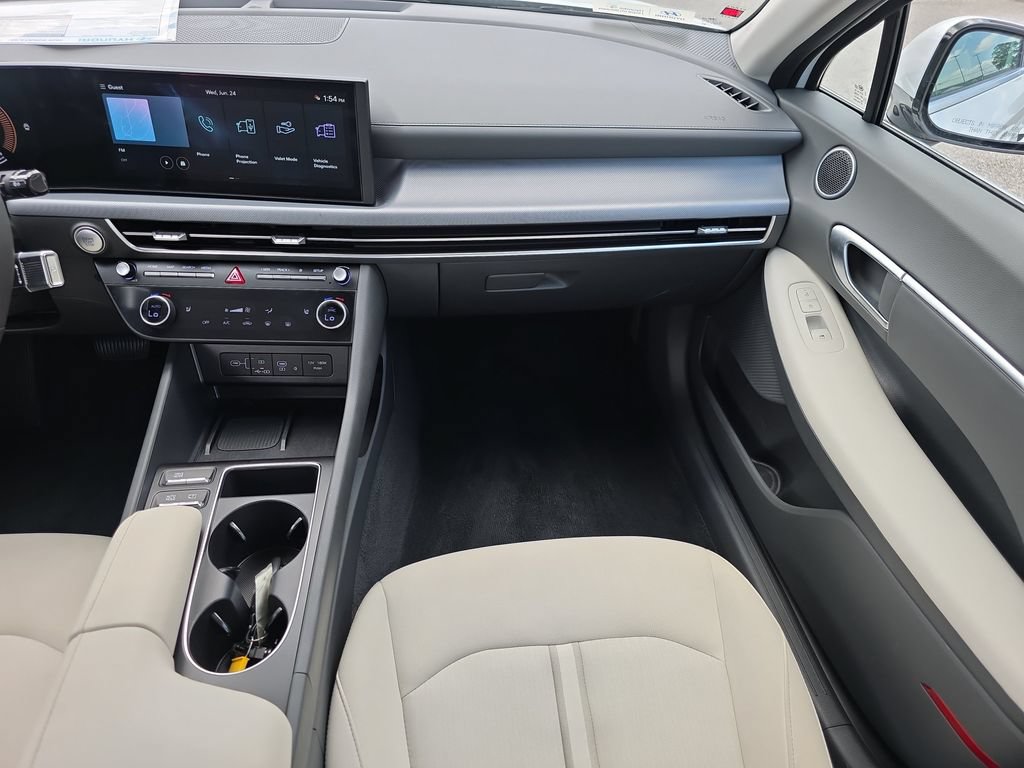 New 2026 Hyundai Sonata SEL FWD image 16