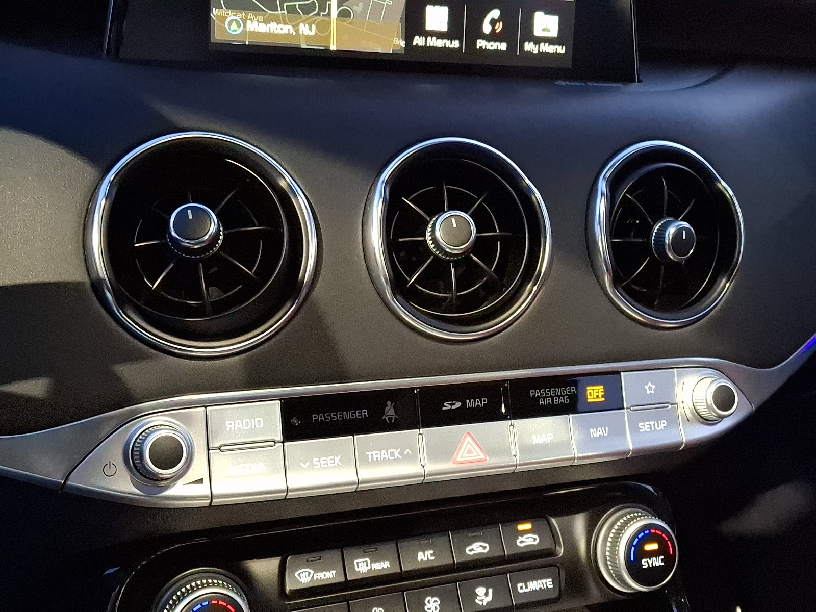 Used 2019 Kia Stinger GT1 RWD image 19
