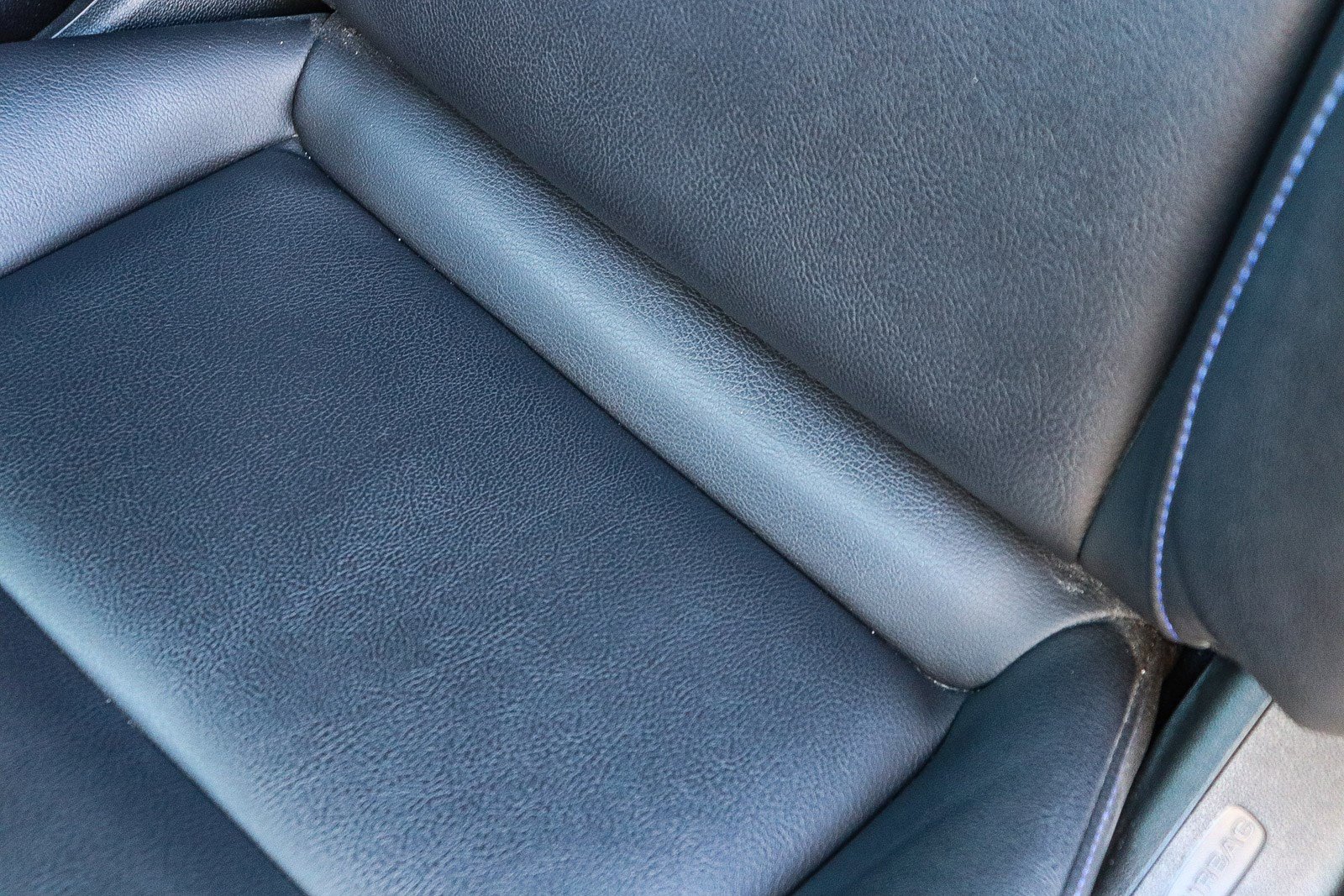 Used 2024 Cadillac XT4 Sport w/ Cold Weather Package image 29