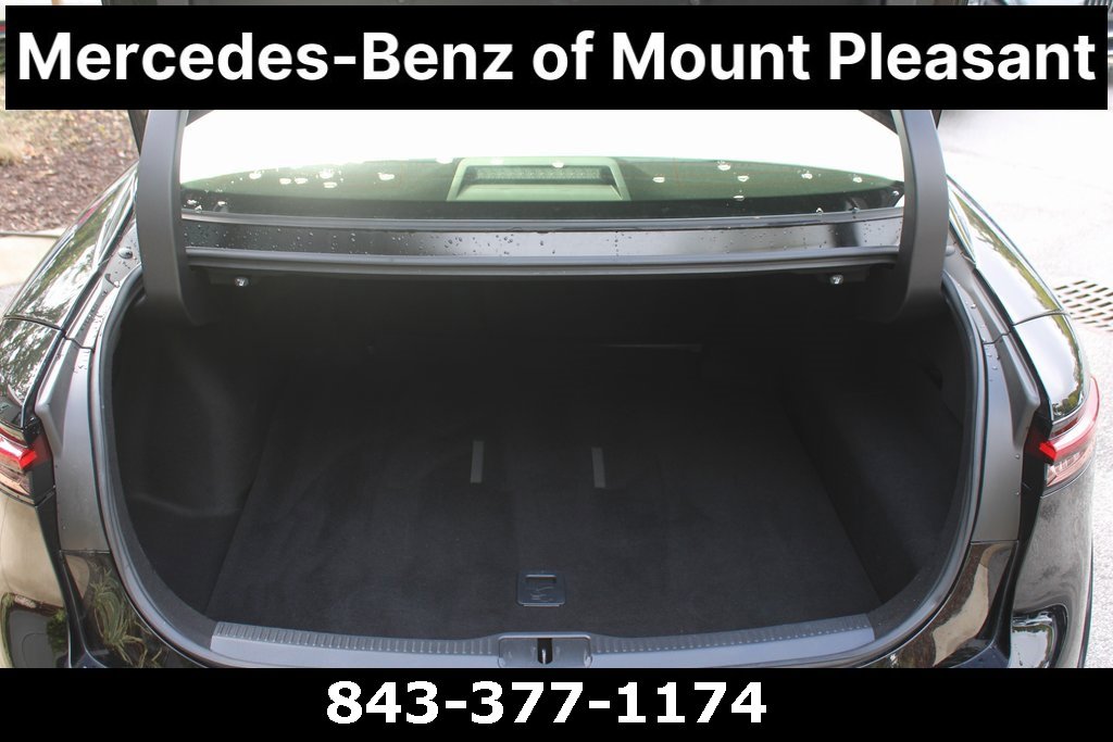 Used 2023 Toyota Crown Limited image 8