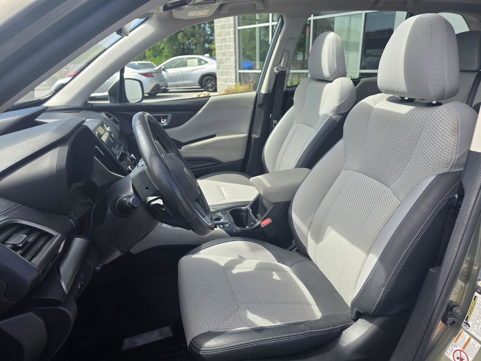 Used 2020 Subaru Forester Premium AWD/4WD image 10