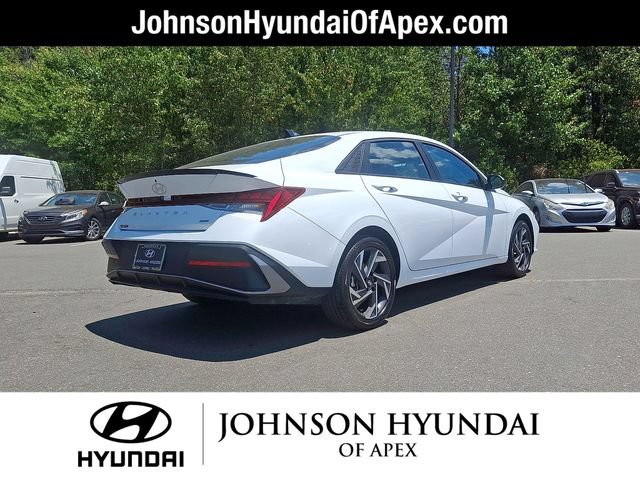 Certified 2025 Hyundai Elantra SEL FWD image 25