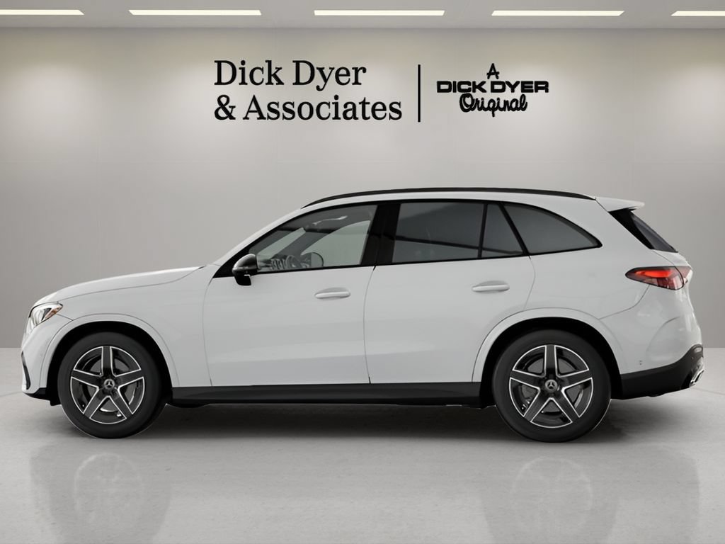 Used 2026 Mercedes-Benz GLC 300 image 29