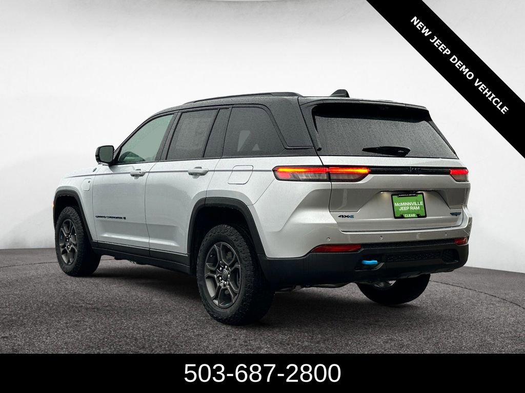 Used 2024 Jeep Grand Cherokee Trailhawk w/ Advanced Protech Group II image 3
