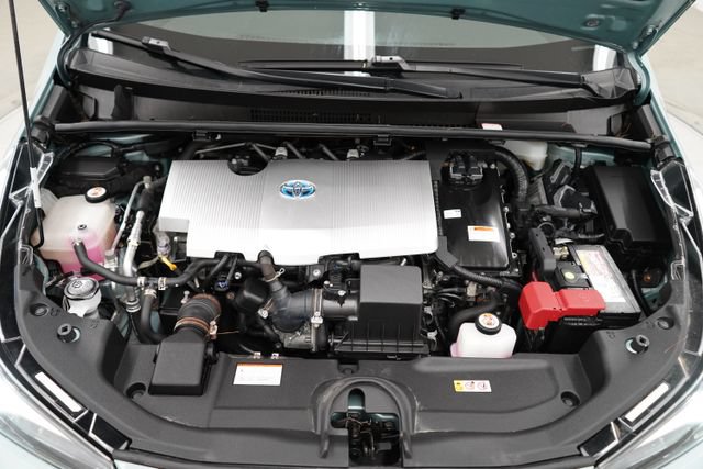 Used 2020 Toyota Prius XLE AWD/4WD image 59