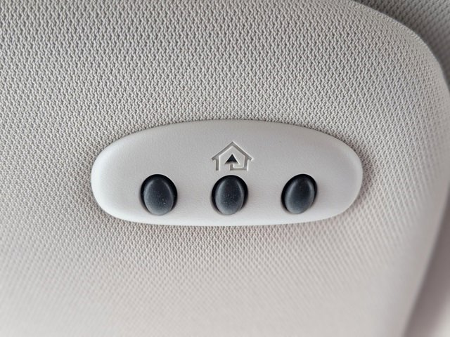 Used 2024 Ford Edge SEL w/ Convenience Package image 29