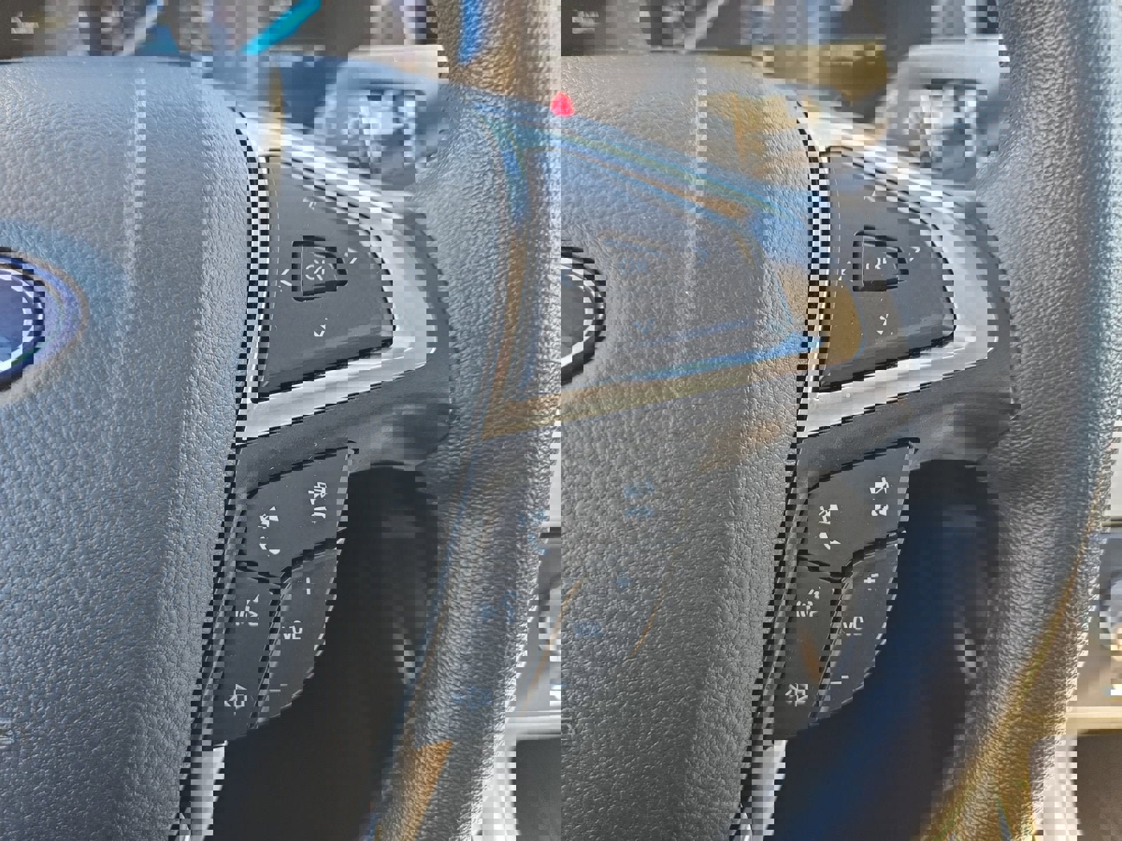 Certified 2024 Ford Edge SEL w/ Convenience Package image 15