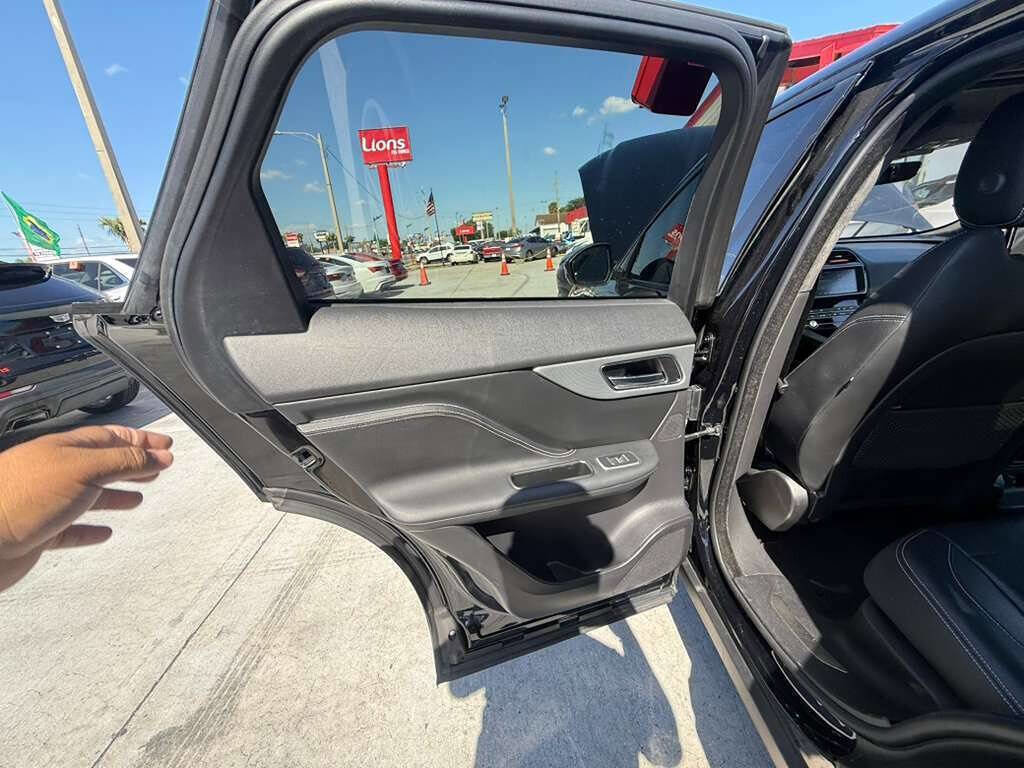 Used 2020 Jaguar F-PACE S AWD/4WD image 14