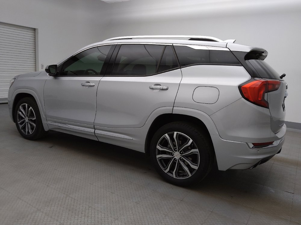 Used 2018 GMC Terrain Denali w/ Advanced Safety Package FWD image 3