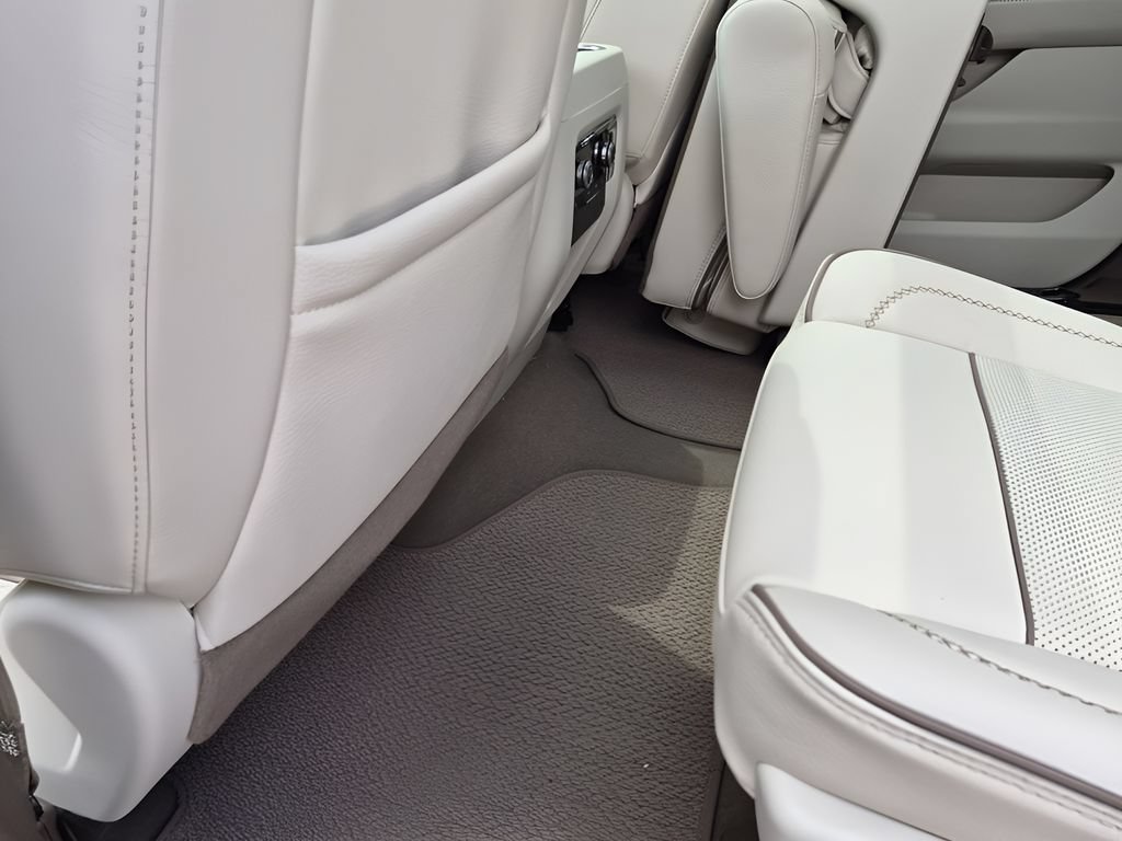 New 2026 GMC Yukon XL Denali w/ Sun & Power Step Package AWD/4WD image 42