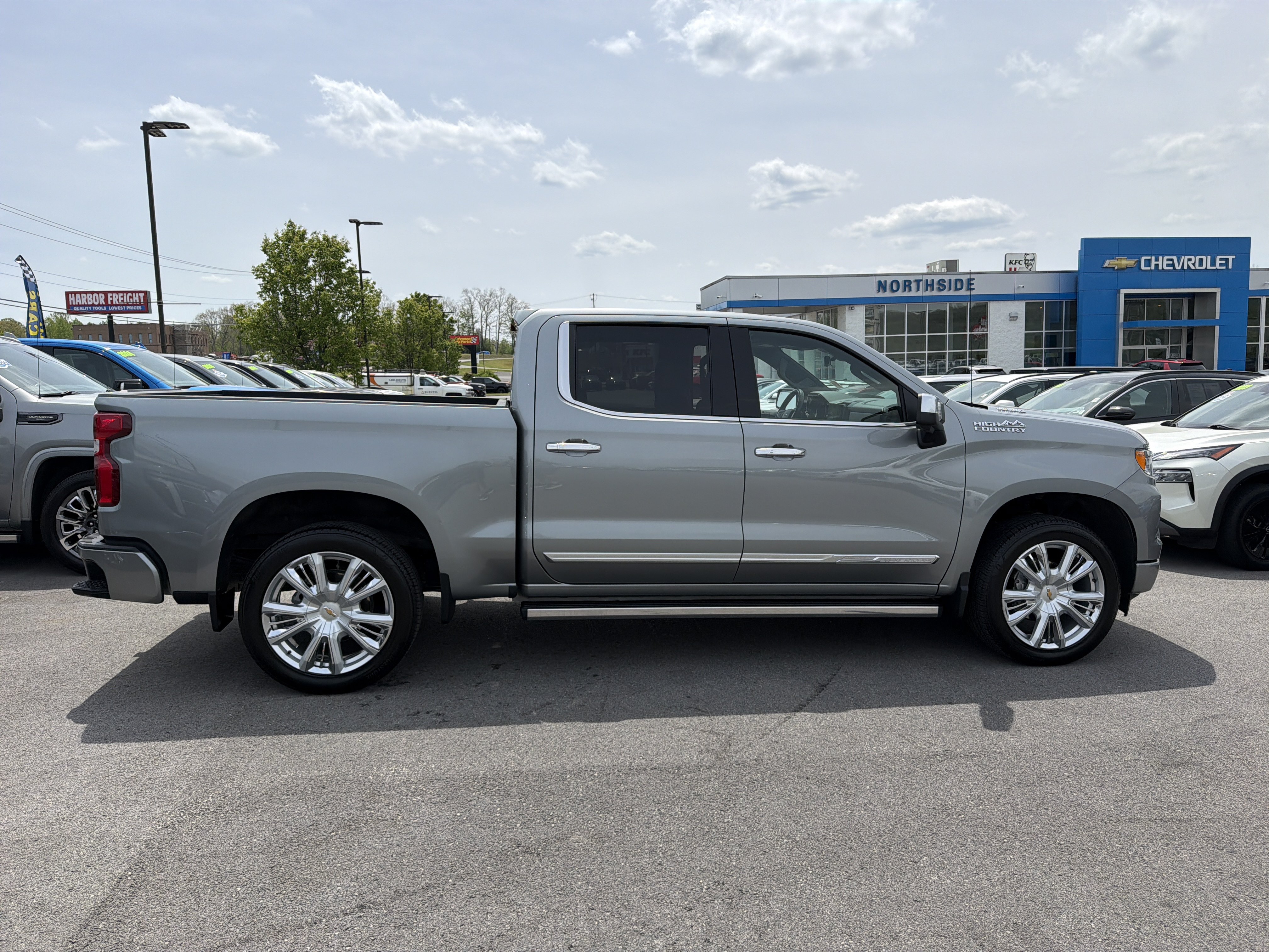 Used 2026 Chevrolet Silverado 1500 High Country AWD/4WD image 5
