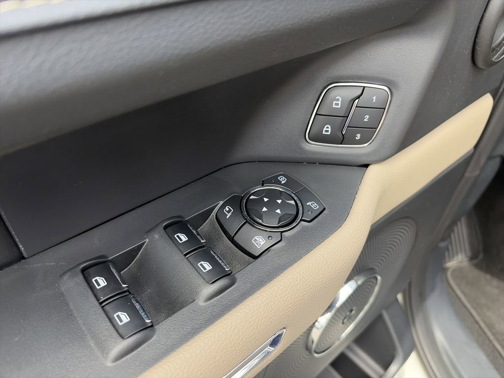 Used 2024 Ford Expedition Limited RWD image 19