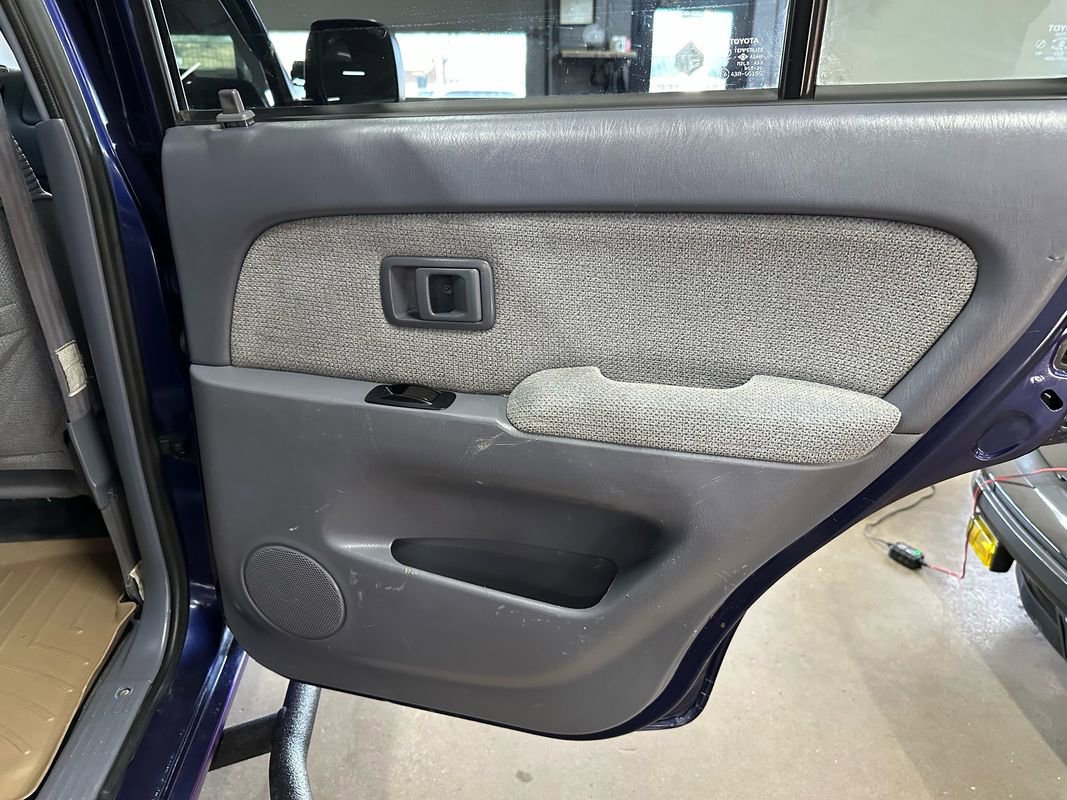 Used 1998 Toyota 4Runner SR5 image 22