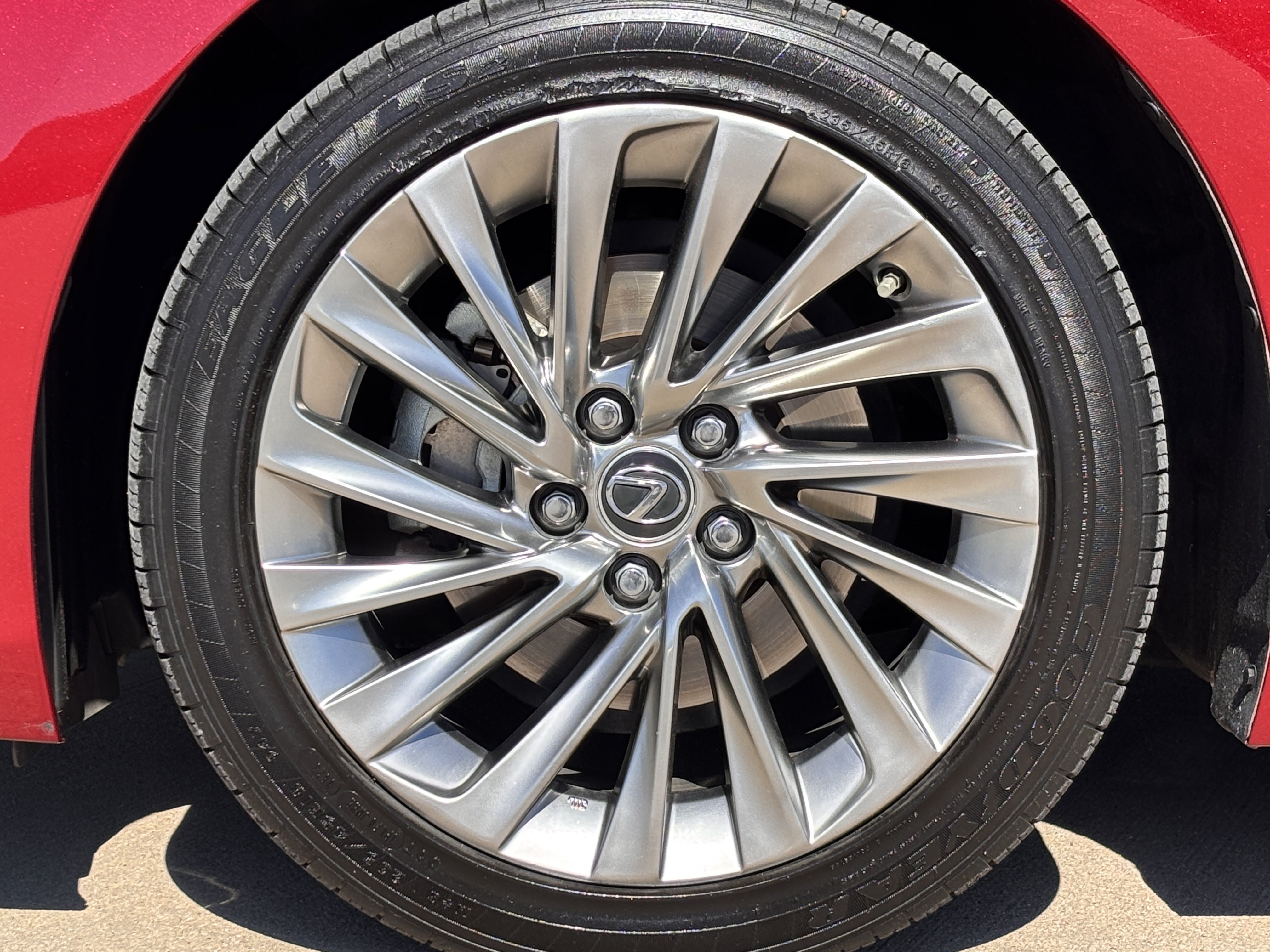 Used 2019 Lexus ES 300h Ultra Luxury FWD image 12