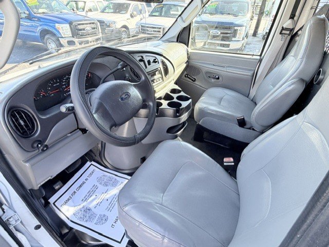 Used 2006 Ford E-250 and Econoline 250 RWD image 15