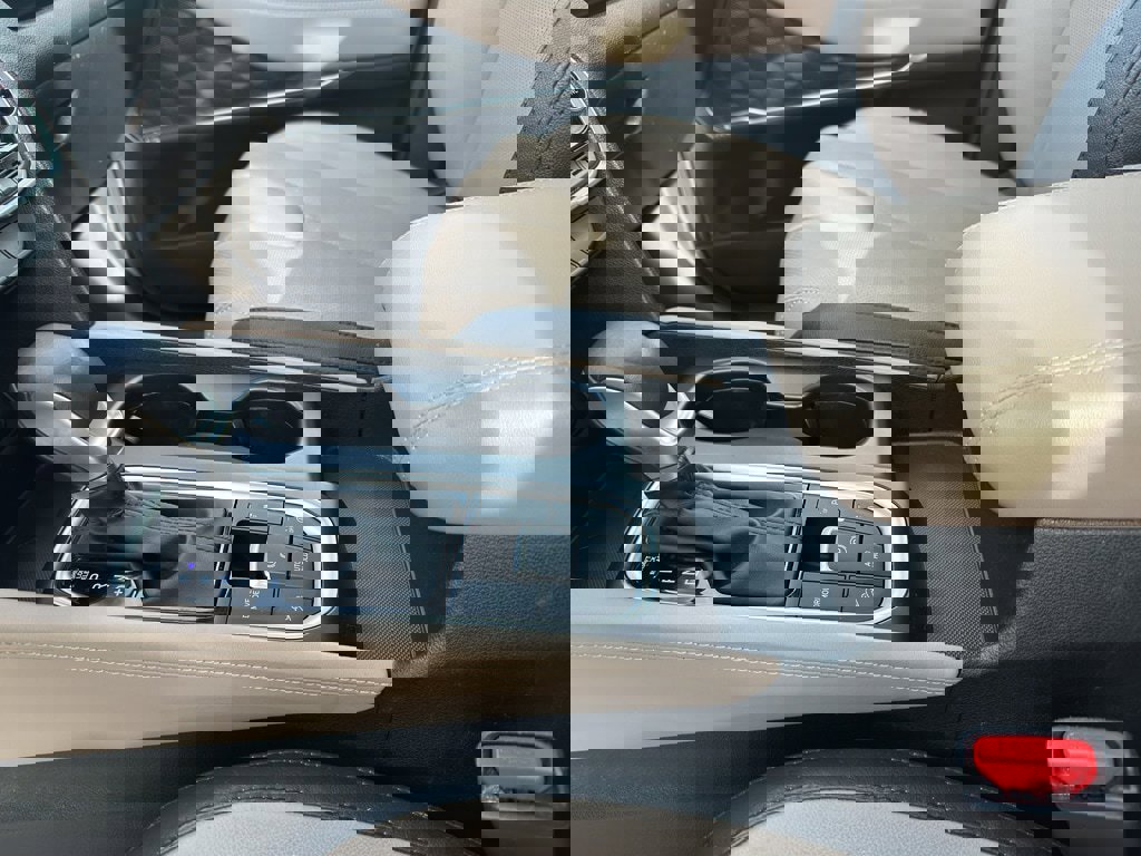 Used 2019 Hyundai Santa Fe Limited image 13