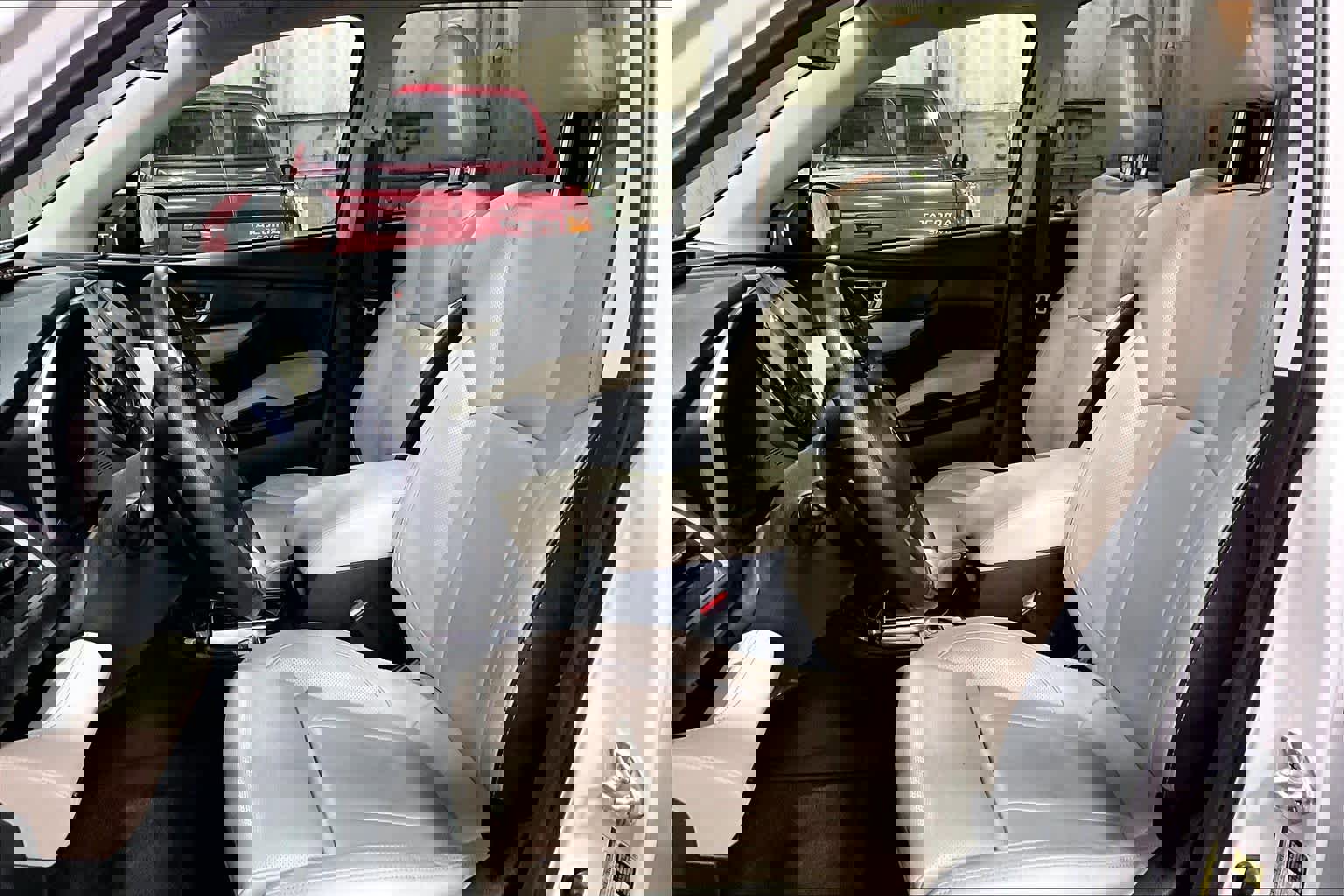 Used 2023 Subaru Ascent Limited w/ Technology Package AWD/4WD image 8