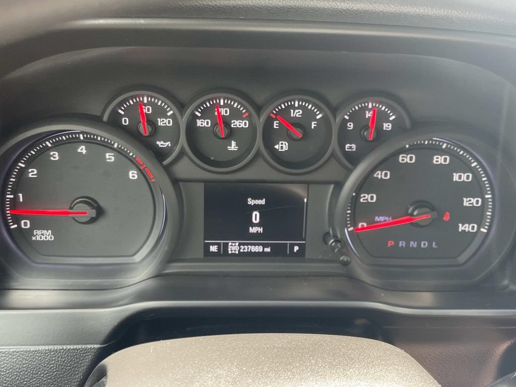 Used 2019 Chevrolet Silverado 1500 W/T w/ WT Convenience Package AWD/4WD image 25