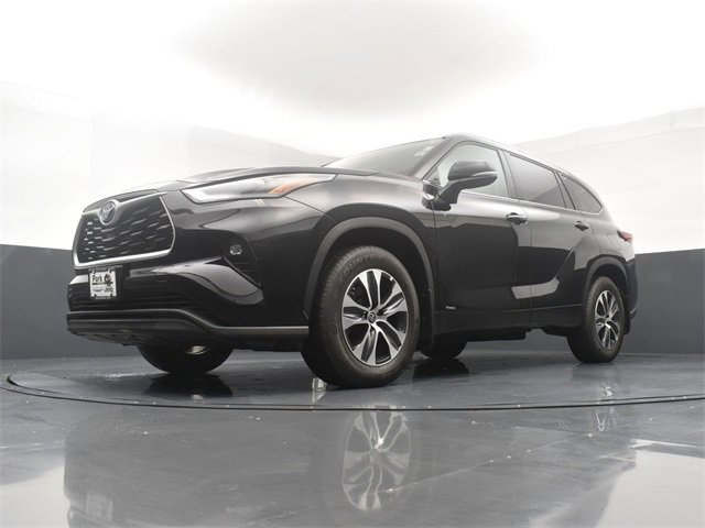 Used 2022 Toyota Highlander XLE image 22
