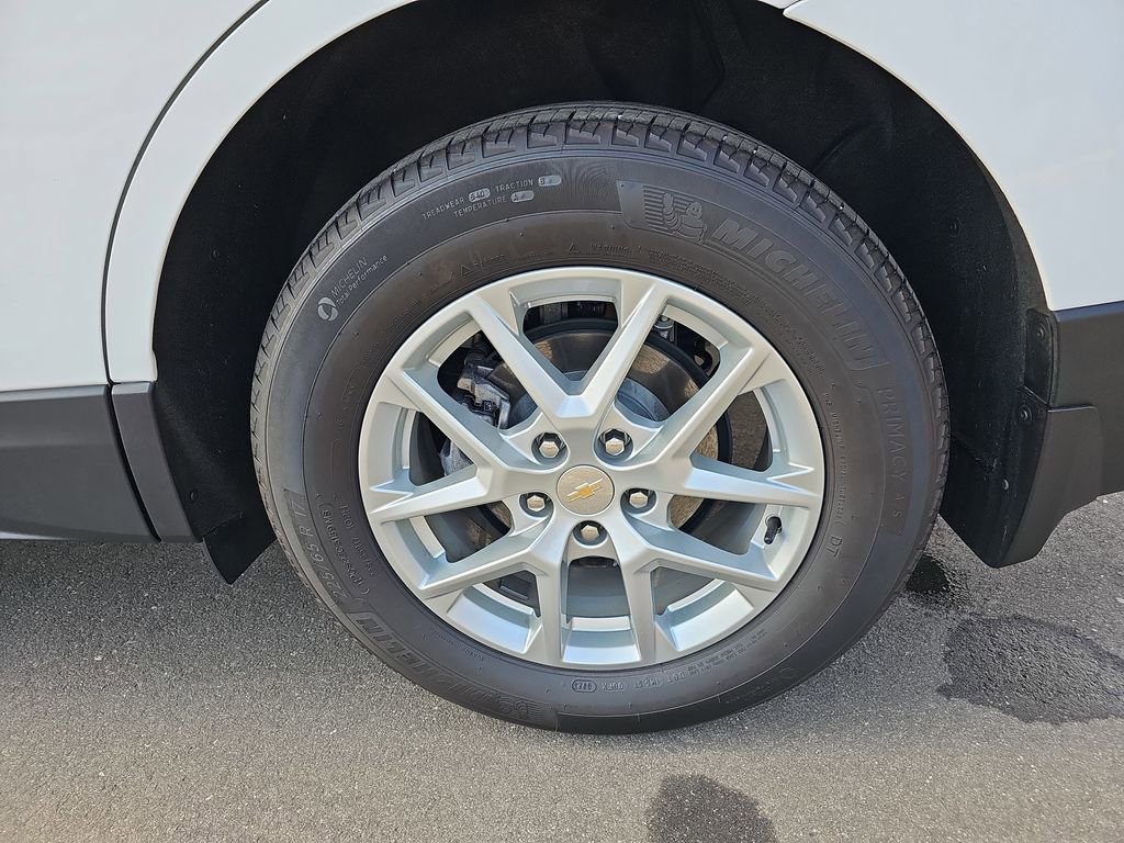 Used 2023 Chevrolet Equinox LT image 30